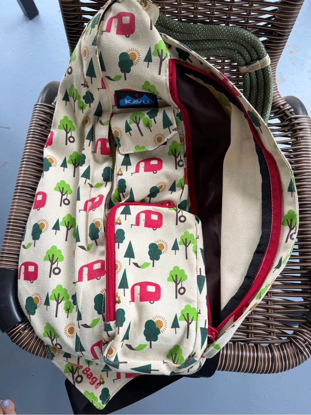 Kavu Sling Rope Bag in Cream with Camper Print